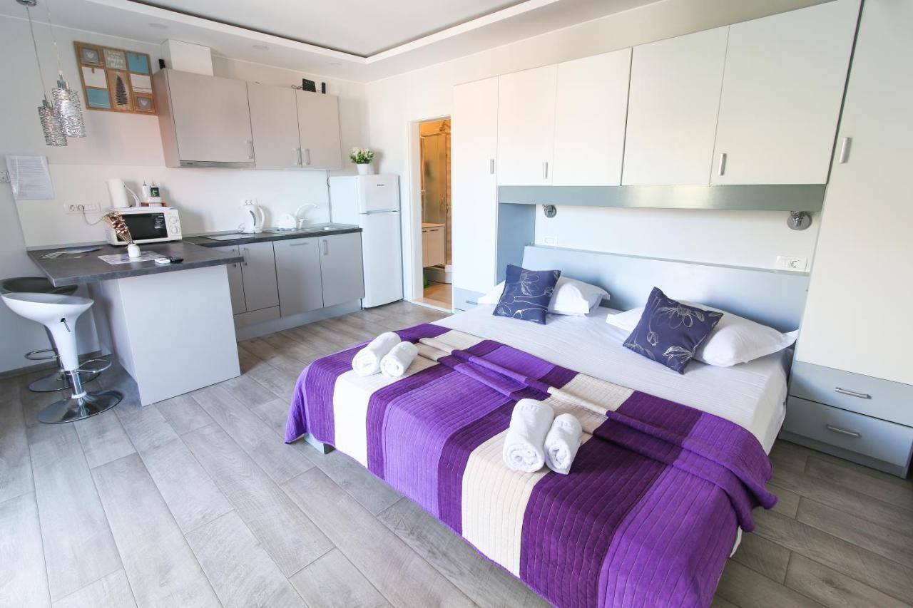 Apartments Viola Tučepi Exteriör bild