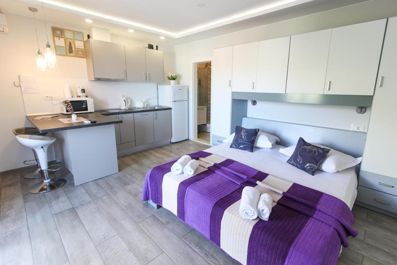 Apartments Viola Tučepi Exteriör bild