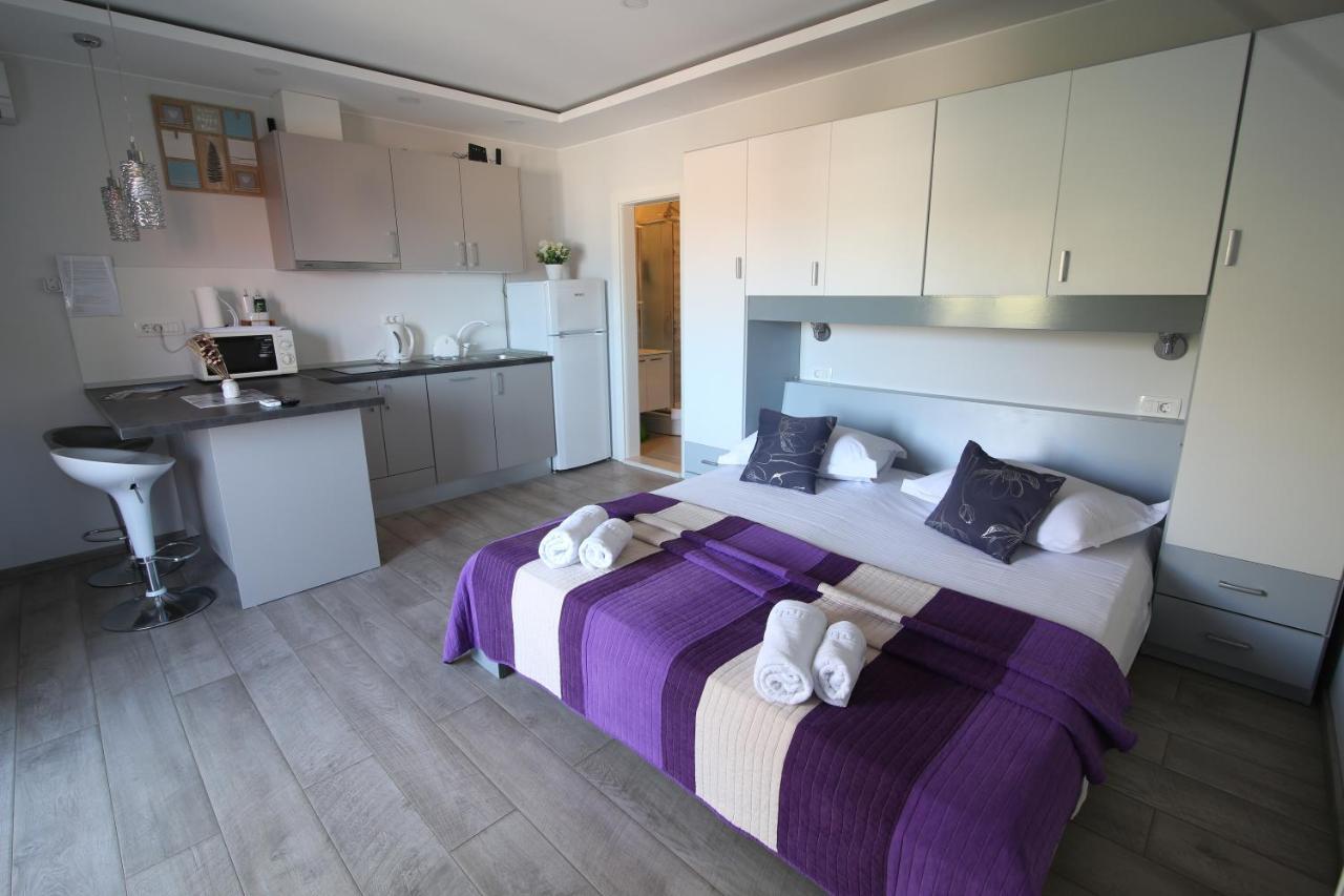 Apartments Viola Tučepi Exteriör bild