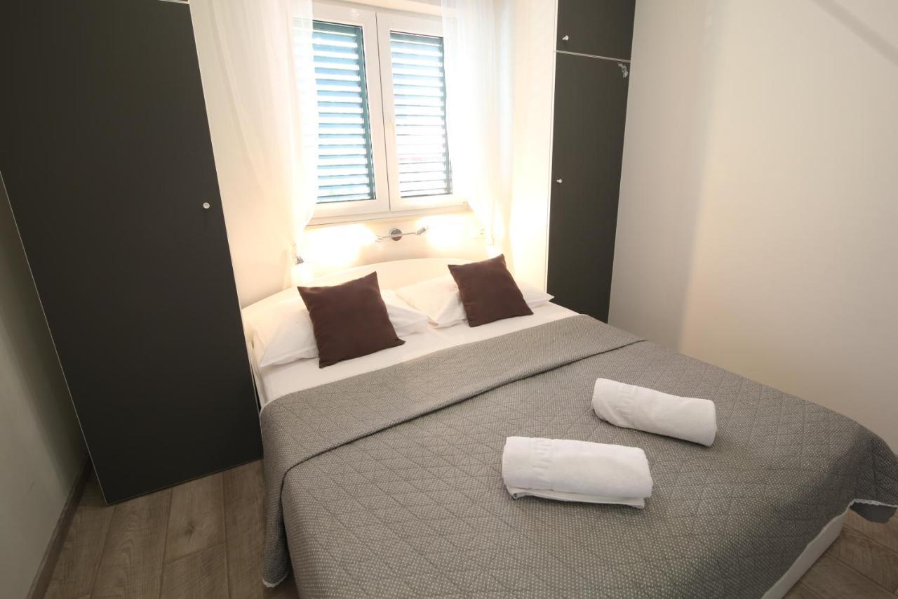 Apartments Viola Tučepi Exteriör bild