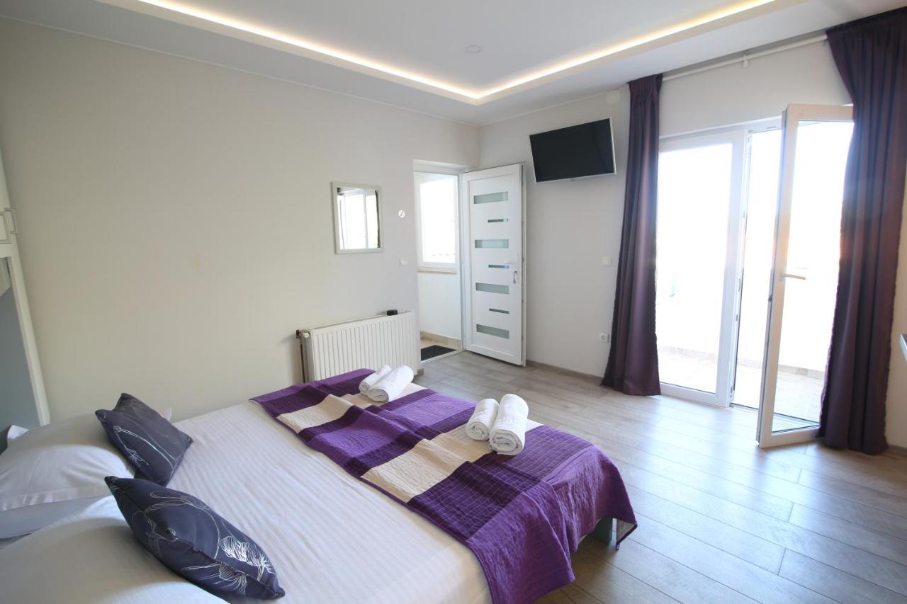 Apartments Viola Tučepi Exteriör bild